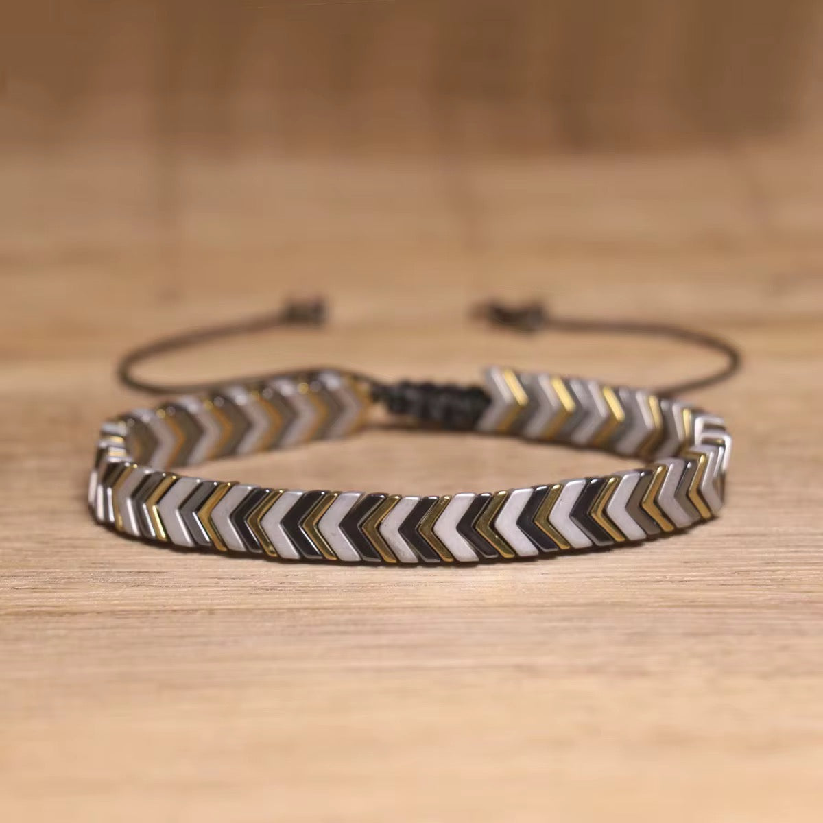 Mens metal arrow bracelet