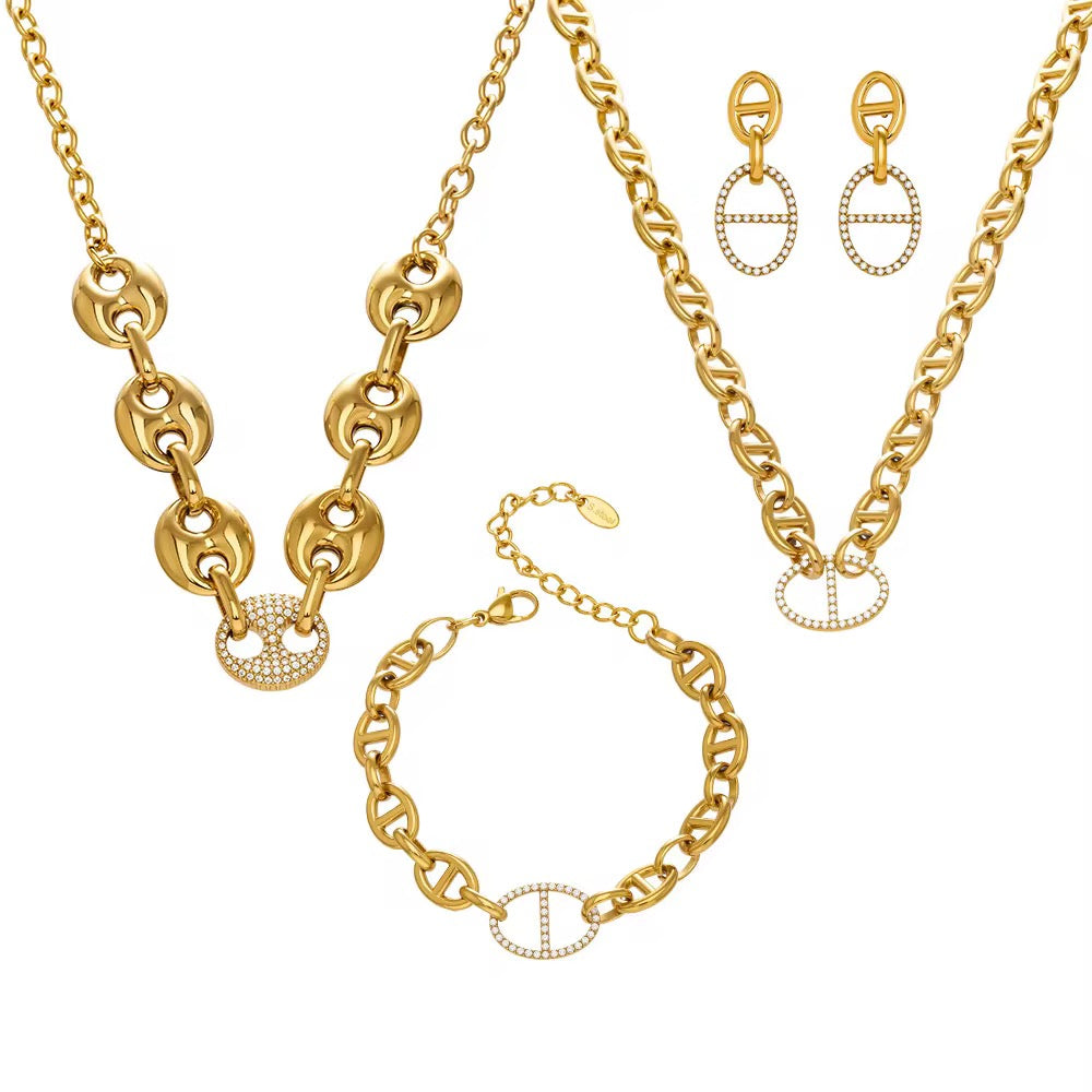 Geometric Link Zircon Necklace