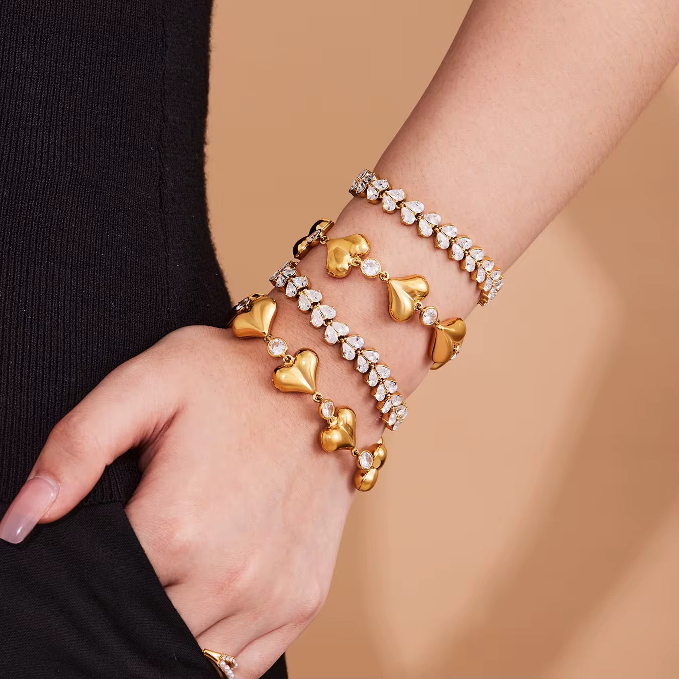 Golden Heart Link Bracelet