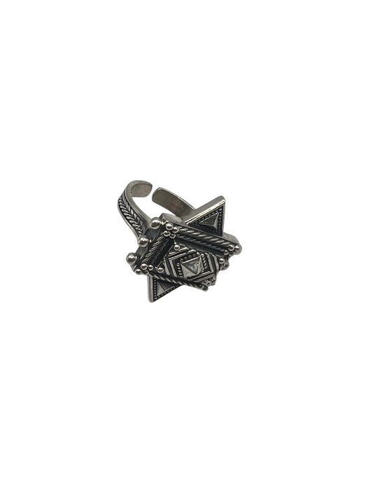 Small Geometric Starburst Ring