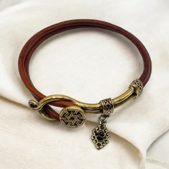 Brass & leather ornamental desighn bracelet