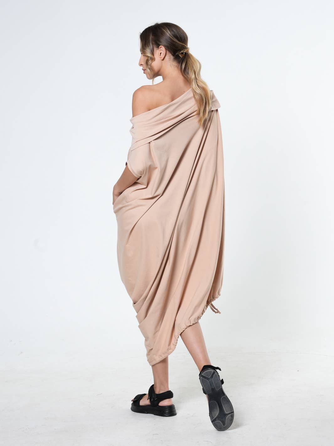 Oversize Cotton Kaftan Dress In Beige: Dark grey / L-XL-XXL