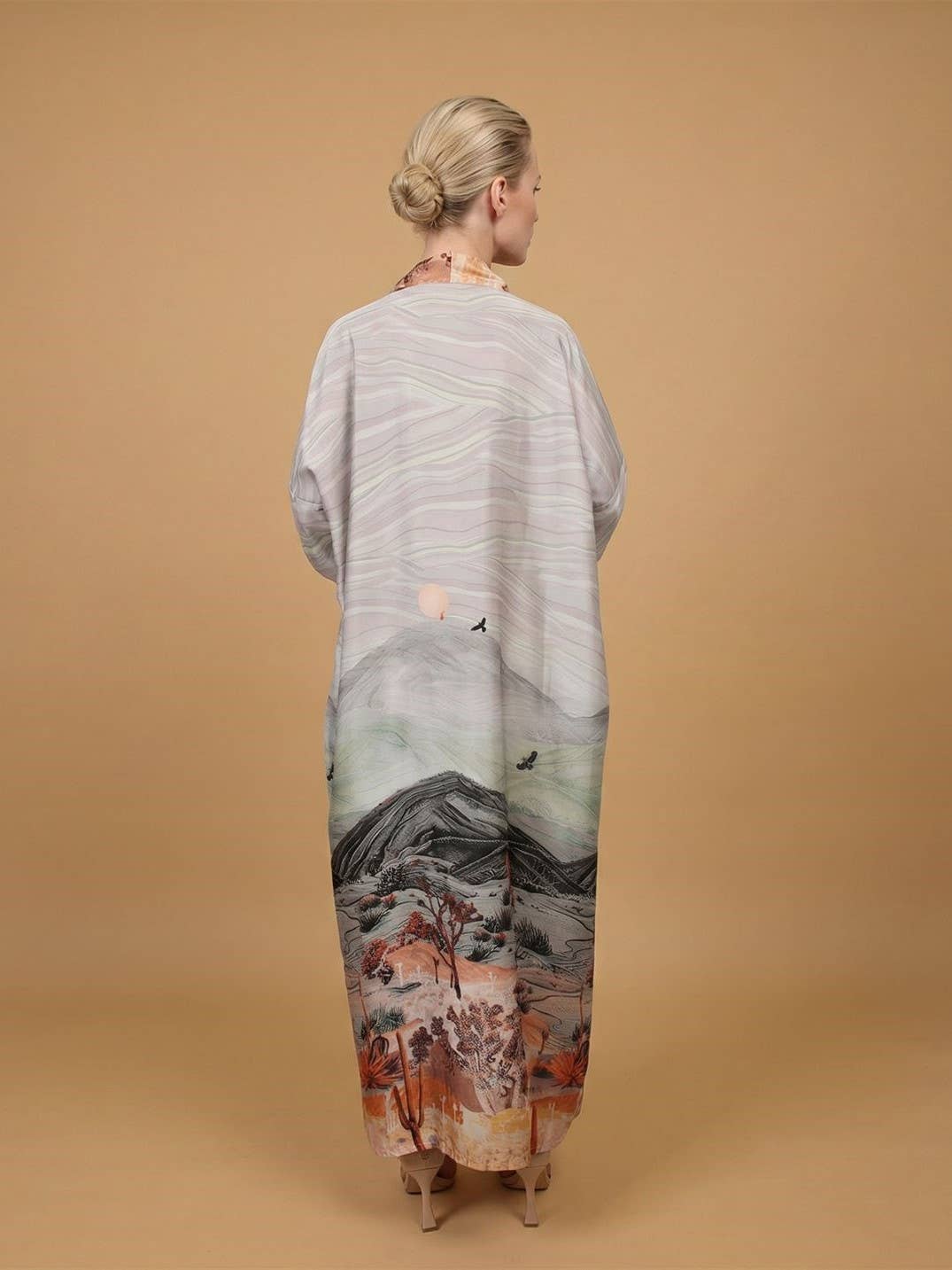 Long satin desert landscape print dress – KD9316VS-34: Khaki