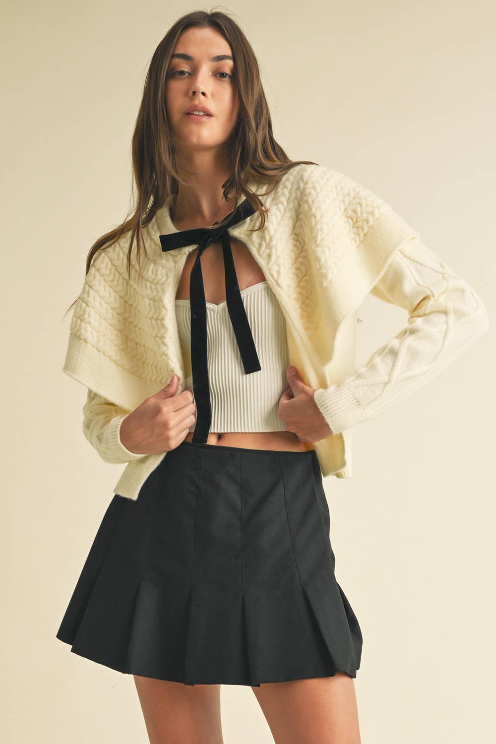 Cape-effect Cable Knit Cardigan: CREAM / Contemporary