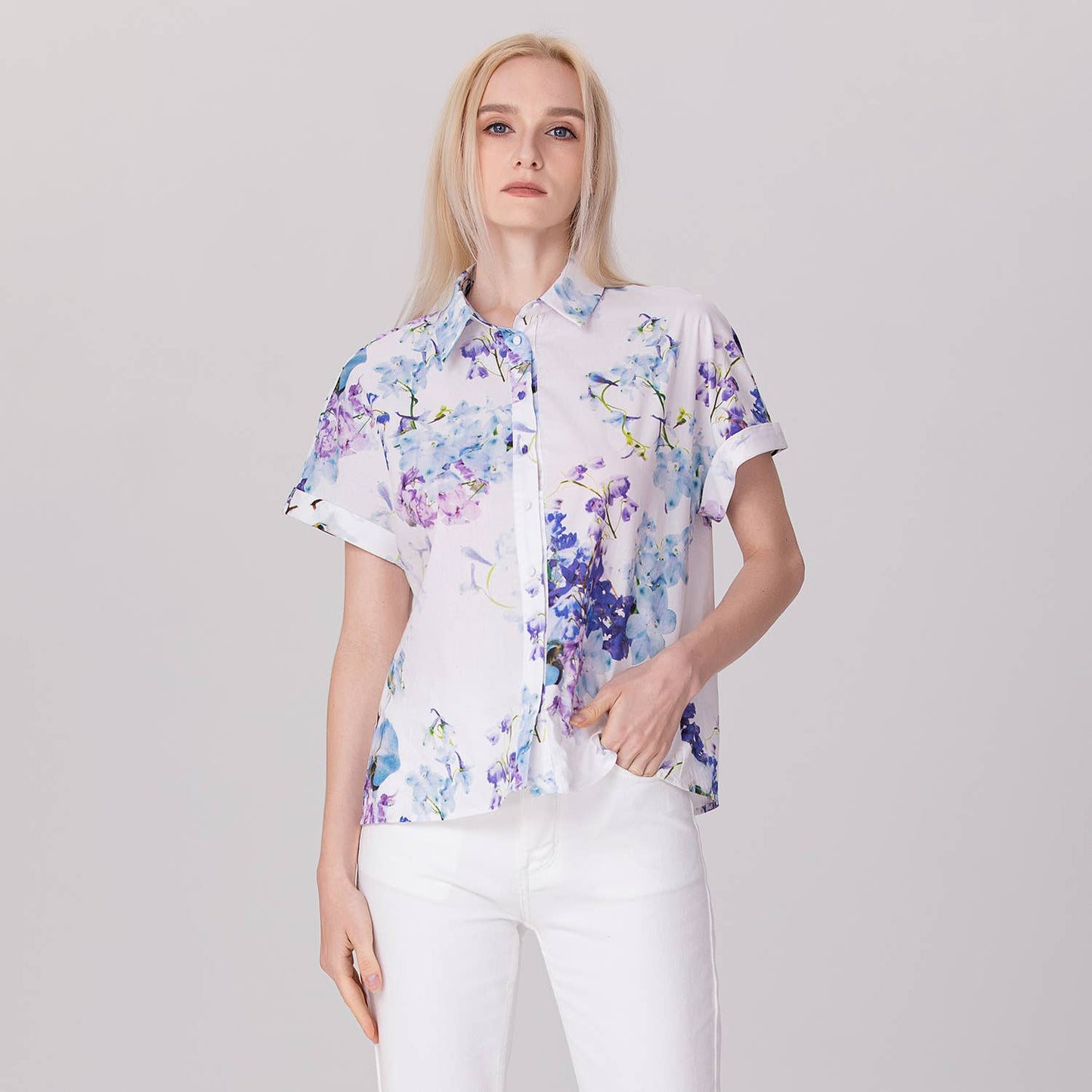 Short-sleeve shirt with macro floral print