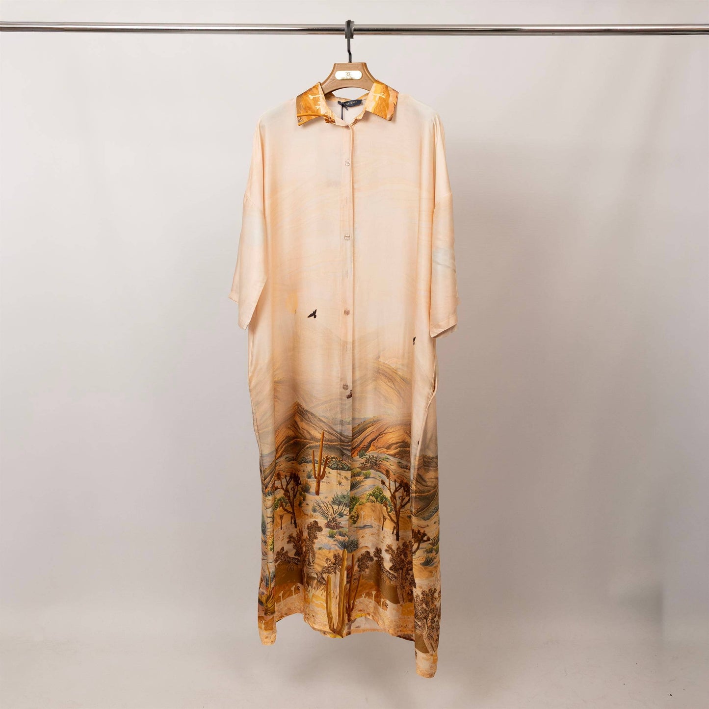 Long satin desert landscape print dress – KD9316VS-34: Black/orange