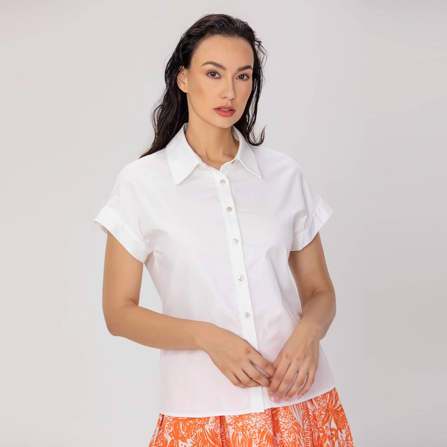 Minimalist short-sleeve cotton shirt: White