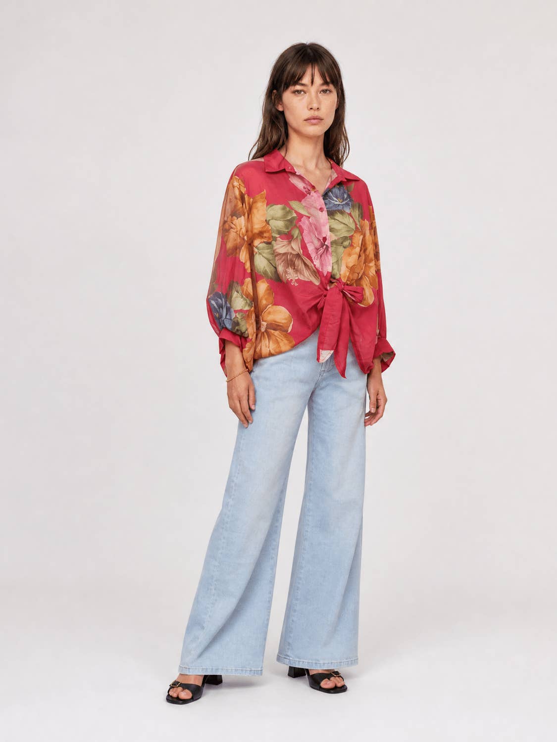Floral printed blouse with detailed neckline : Pink