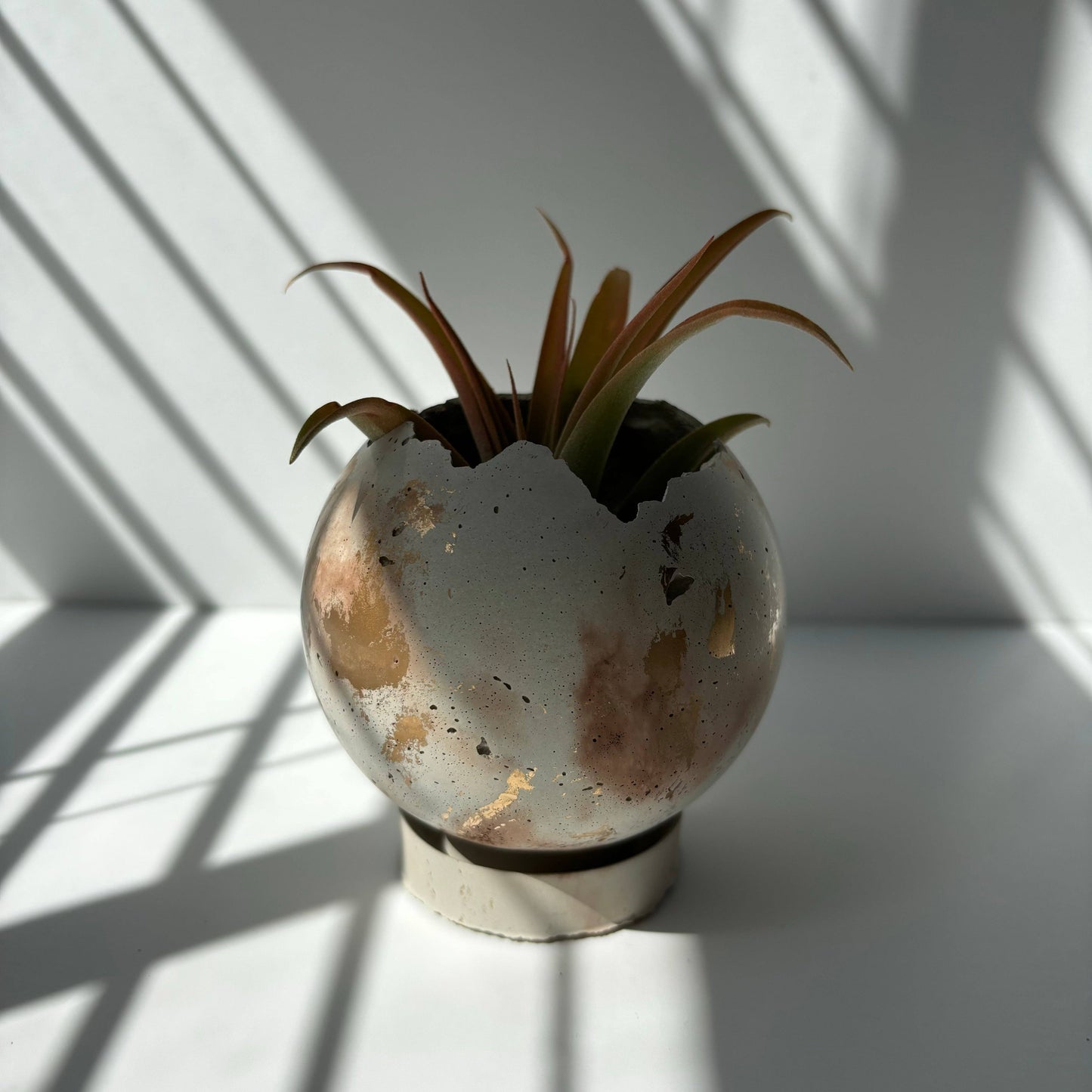 Mini-Moon 3” Pot | Sphere Planter | Ball Concrete Planter: Light Gray & Gold / Hole