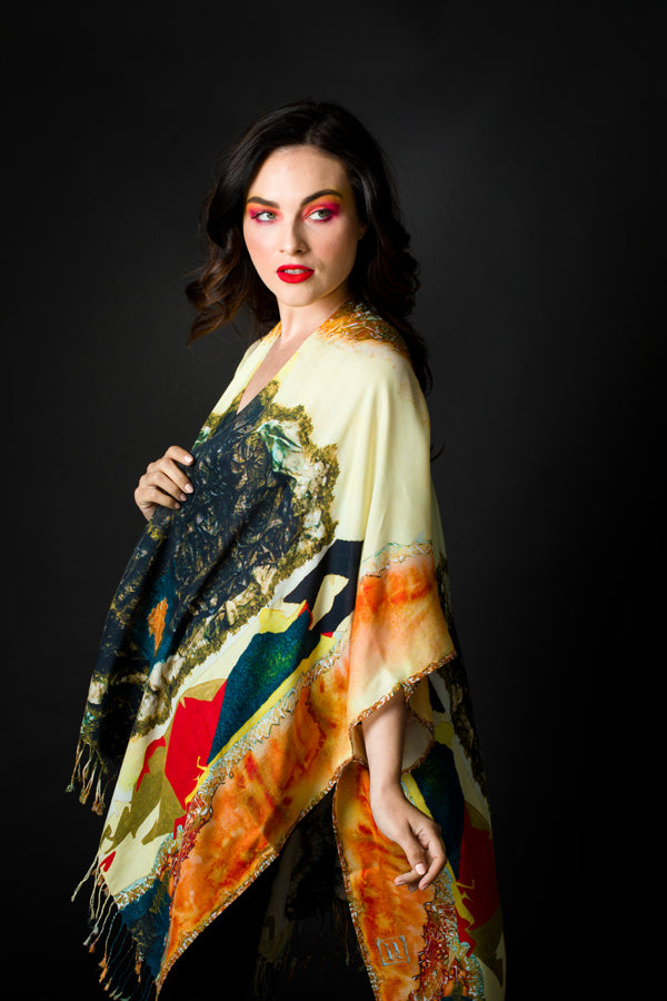 "Lady in Peridome" Kimono-